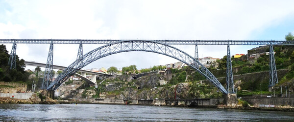 Pont Maria Pia sur le Douro à Porto (Portugal) - Photo B Godart (juin 2022)