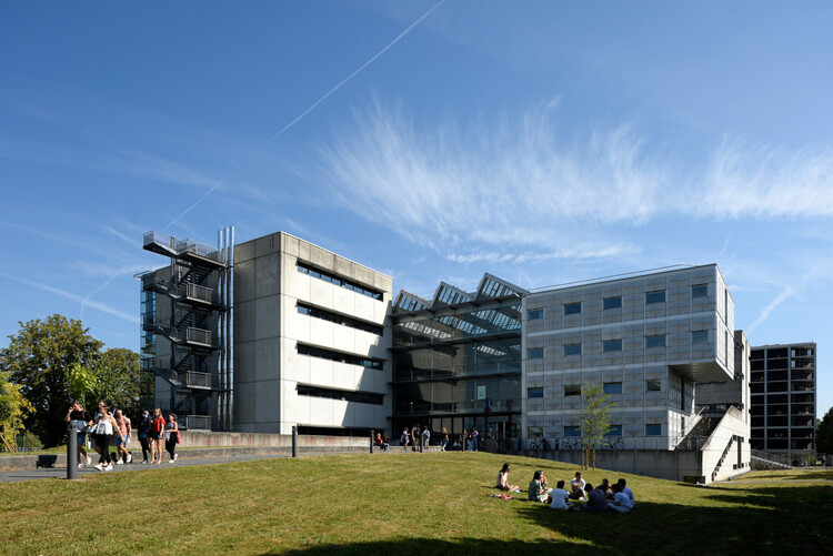 ©Descartes Développement & Innovation, Eric Morency 2021 - Architecte : Bernard Tschumi